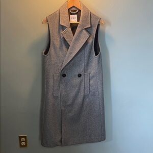 Zara Gray Sleeveless Coat